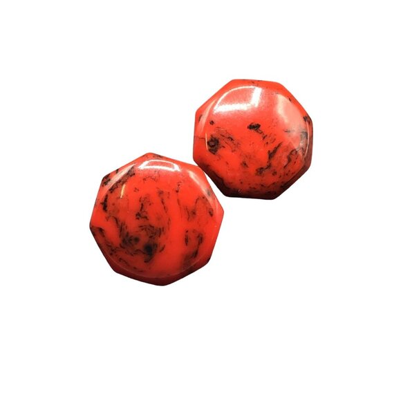 Red Bakelite Earrings Octagonal Marbled Swirls Vintage Clip-On Earrings - Picture 1 of 7